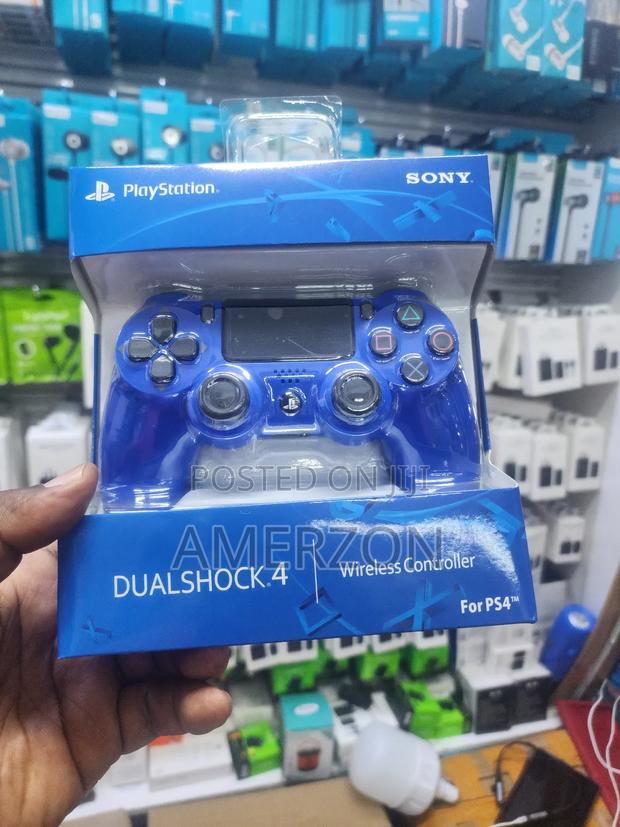 Sony Dualshock 4 Wireless Controller - thumbnail 2