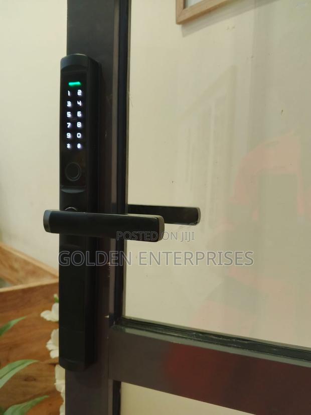 Aluminum Smart Lock With Fingerprint and Remote Access - main view