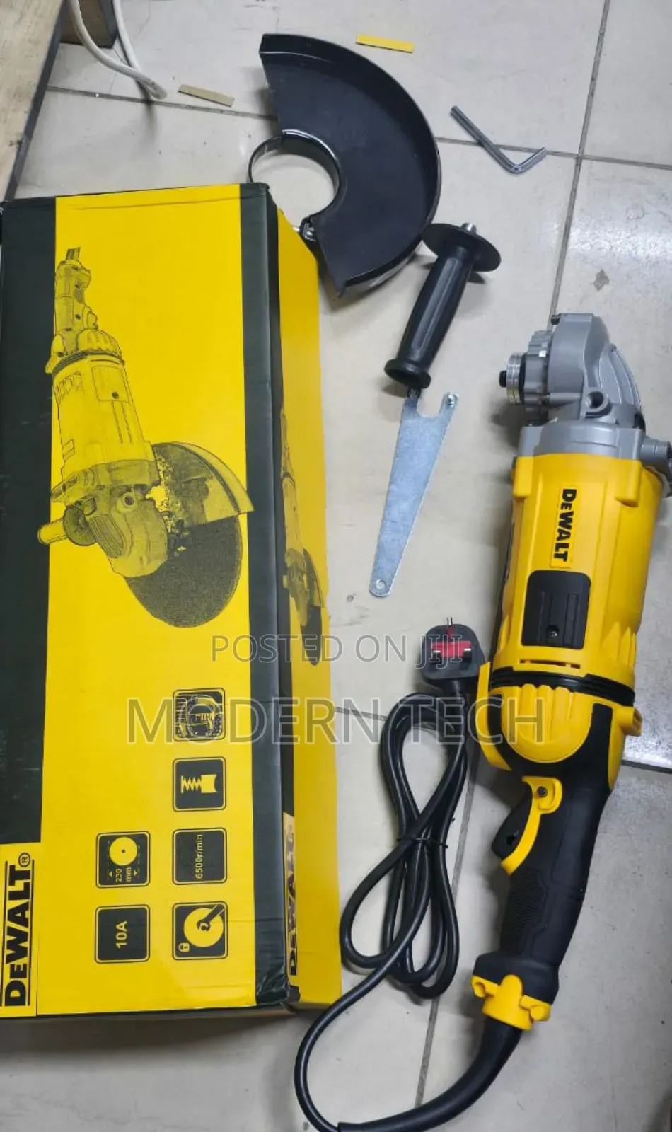Dewalt 9'' Dewalt Angle Grinder-Power Input 2200w
