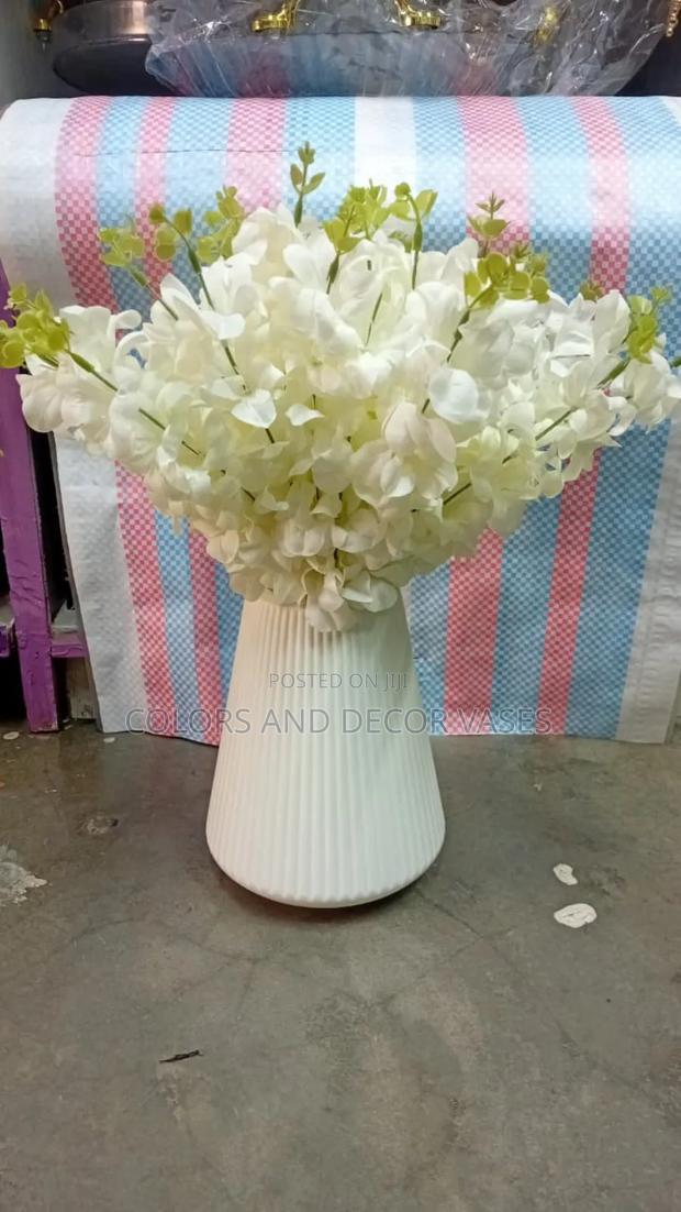 Flowers Table Top White on White - main view