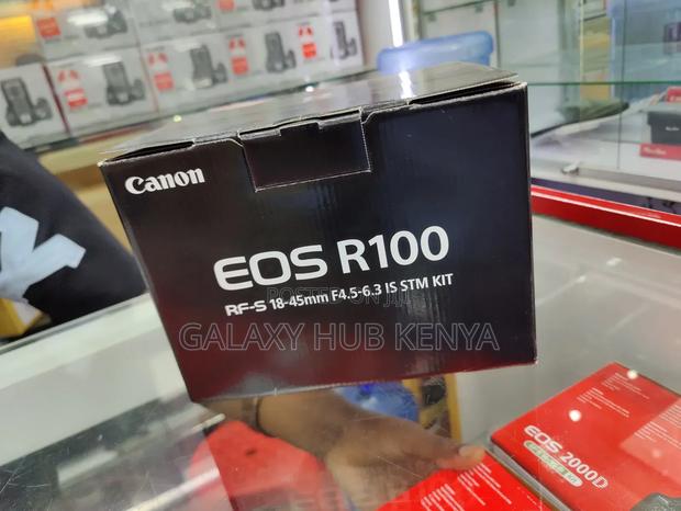 Canon Eos R100 With Rf-S 18-45mm - main view