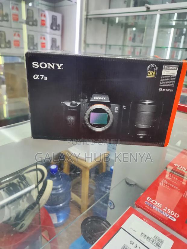 Sony Alpha A7 Iii Mirrorless Camera With 28-70mm Lens - main view