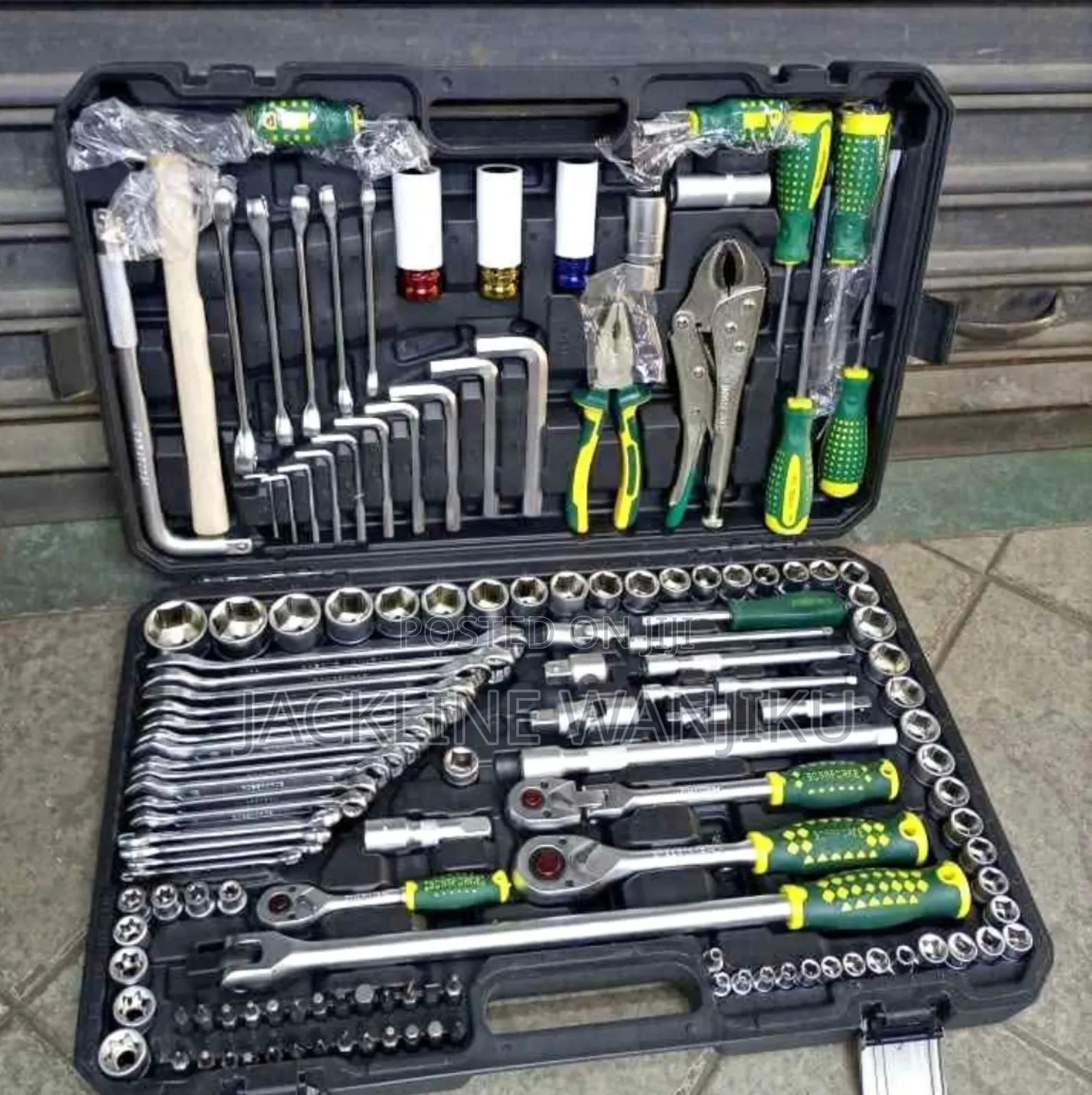 142pcs Socket Wrench/ 142 Spanner Set