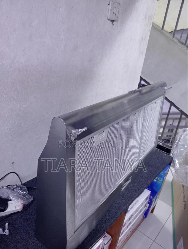 Hisense 90 Cm Under Cabinet Hood on Offer - main view