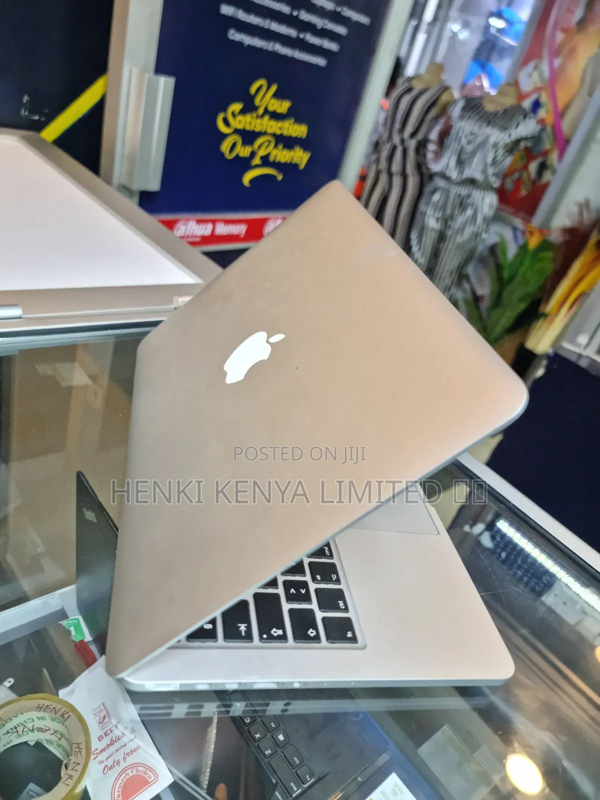 Laptop Apple MacBook Pro 2015 8GB Intel Core I5 SSD 256GB
