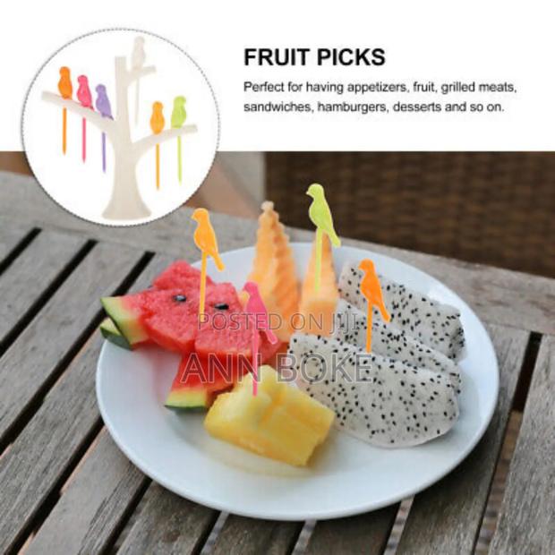 *Back in Stock*
*Re-Usable 6pcs Fruit Pick Forks Set