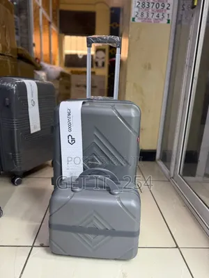 2 In 1 Medium Size Rubber Suitcase (62cm ) With A Beaut