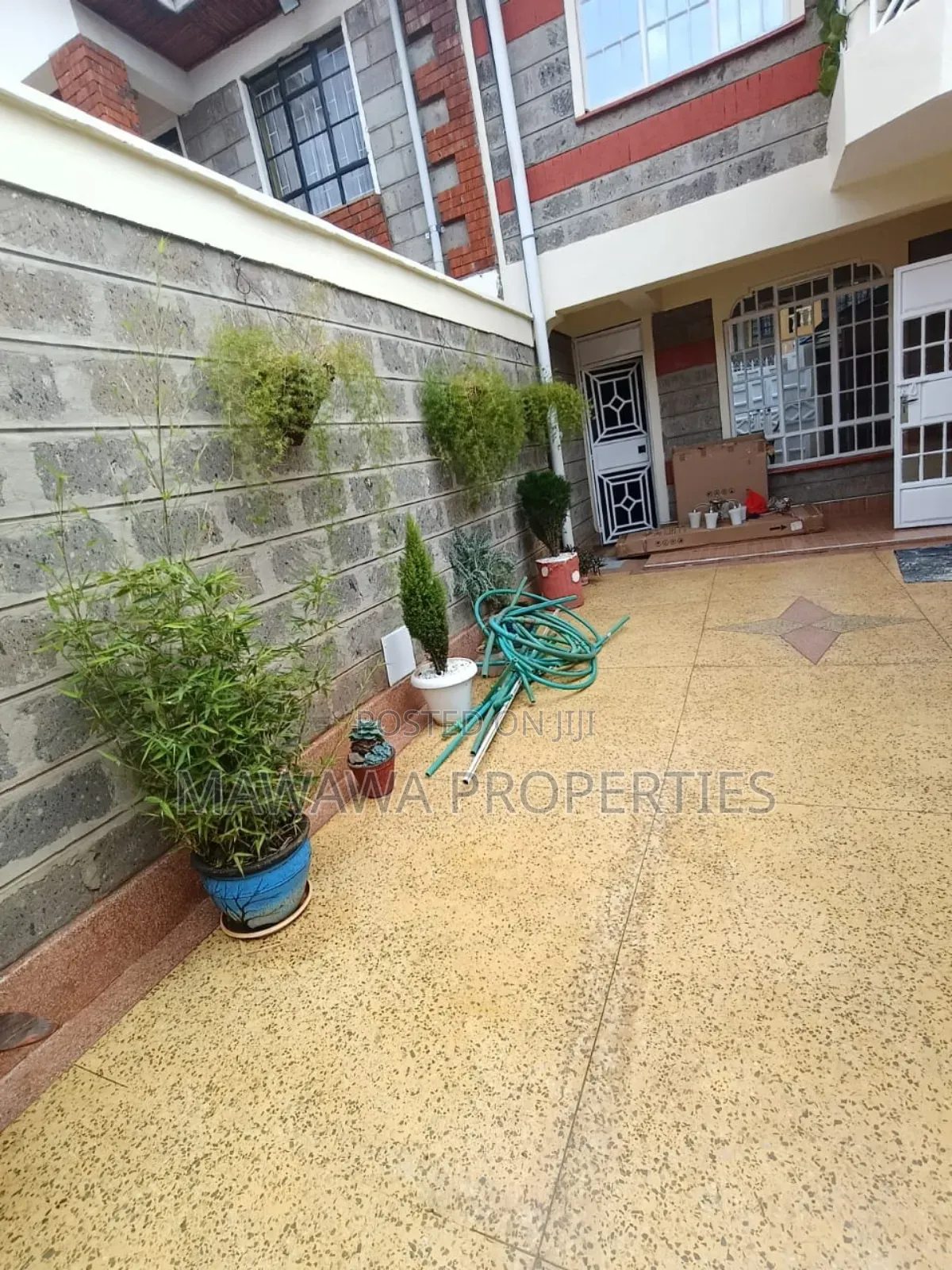4bdrm Maisonette in South B for rent