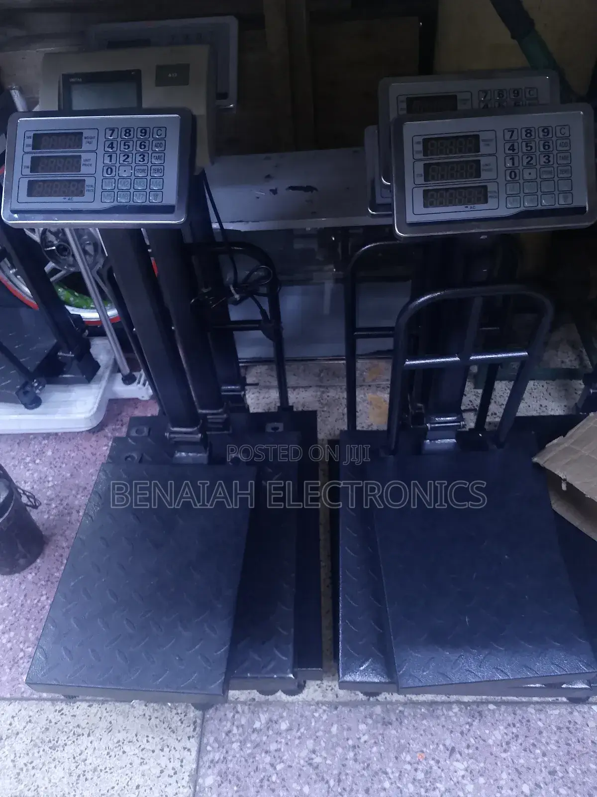 Weighing Scale, Commercial Weighing Scale for Upto 300 KGS