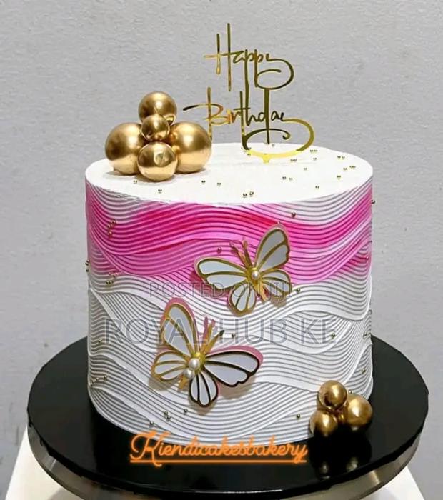Customized Cakes - thumbnail 2