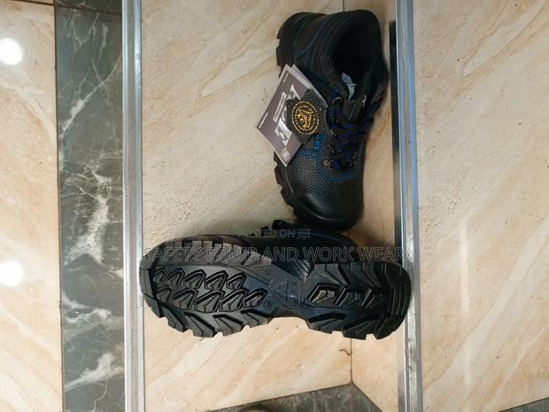 Ace Mamba Safety Boot Comfort And Compliance.