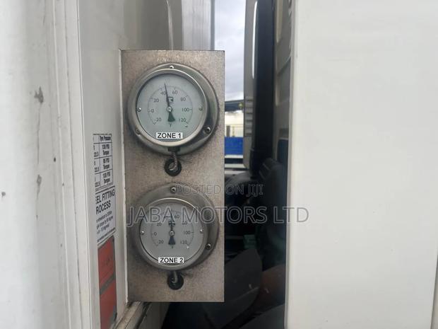 Volvo E 2018 - thumbnail 3