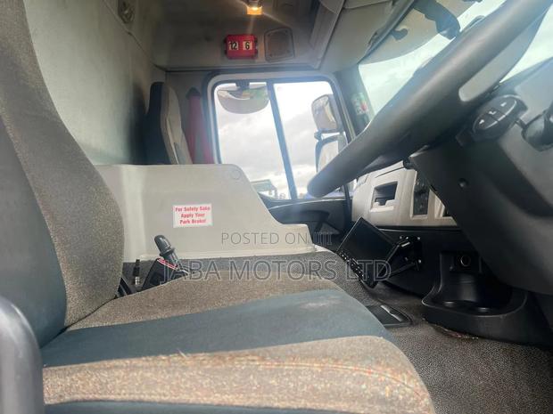 Volvo E 2018 - thumbnail 5