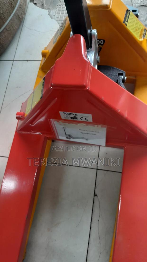 3000kgs Wide Pallet Truck/ Pallet  Trolley - thumbnail 2
