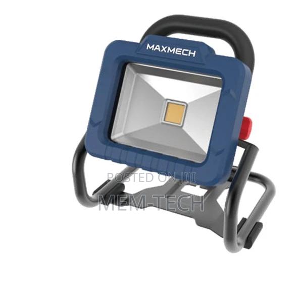 Maxmech Cordless Spot Light 1800 Lm