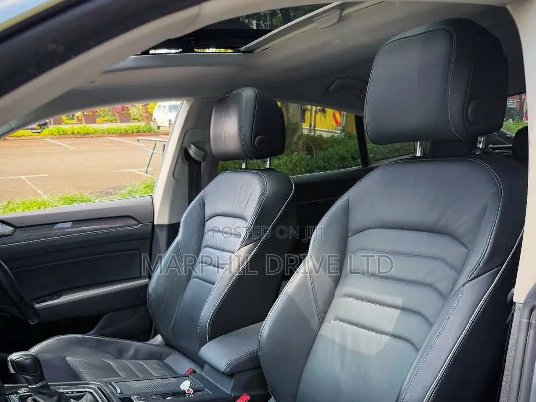 Volkswagen Arteon 2.0T SE R-Line w/19 AWD 4MOTION 2019 Silver