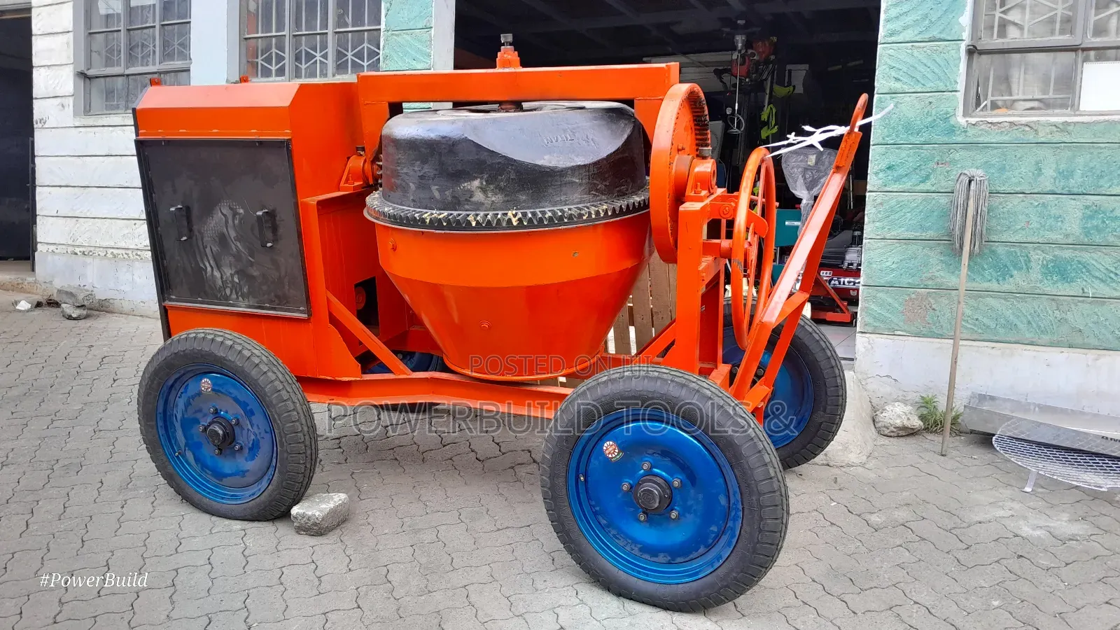 Titan Concrete Mixer 7.5hp Engine