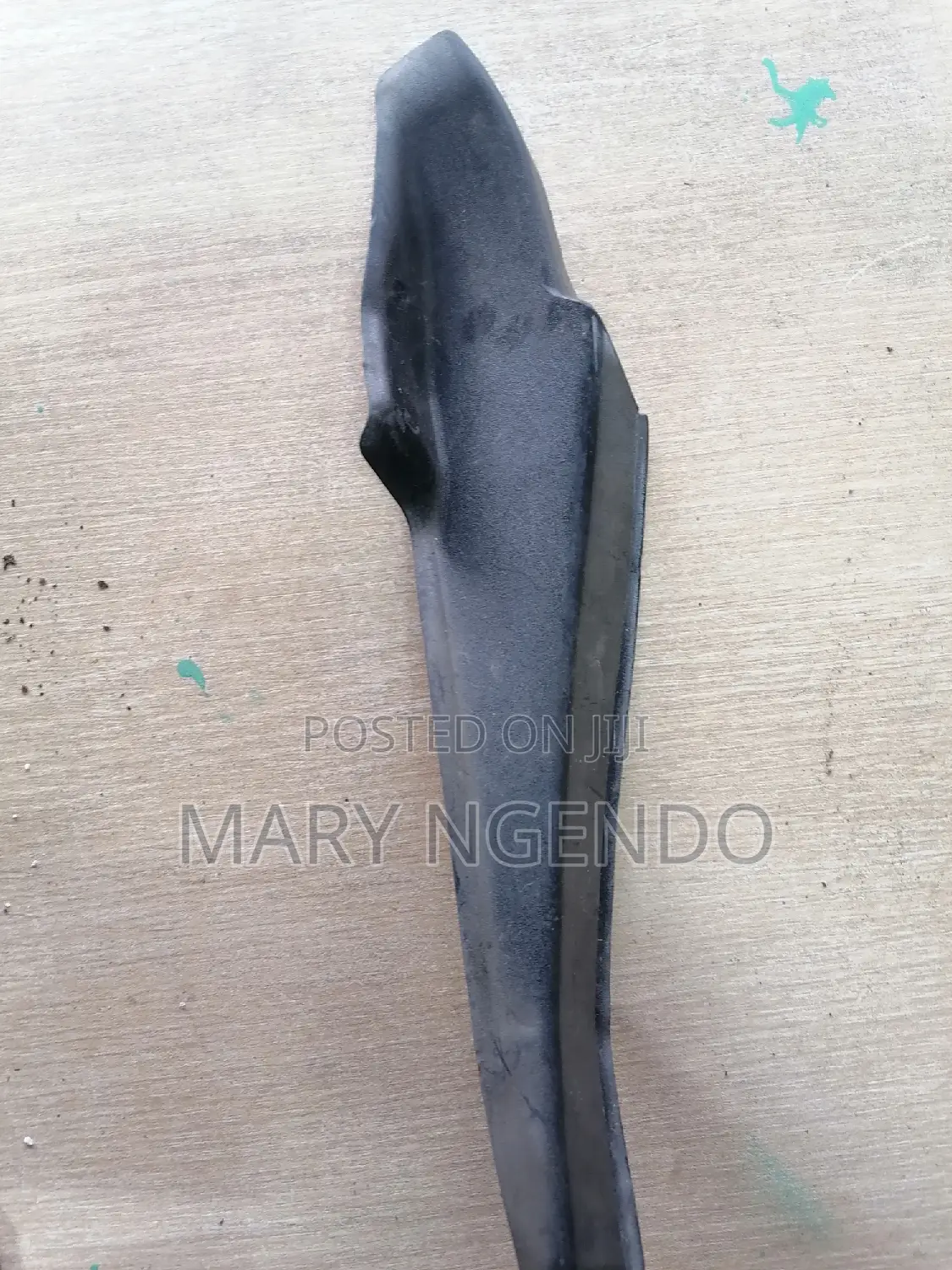Windscreen Finisher for Toyota Harrier