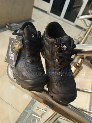 Ace Mamba Safety Boot Reliable Footwear For Everyday Use.