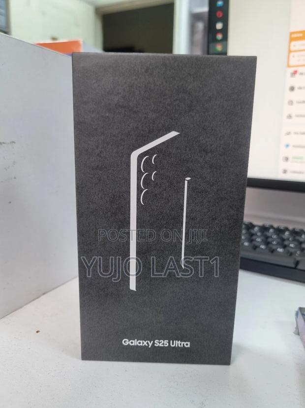 New Samsung Galaxy S25 Ultra 512 GB Silver - thumbnail 3