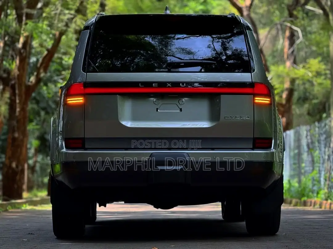 New Lexus GX 2025 Gray
