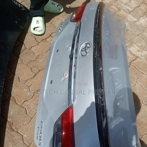 Brilliant Good Condition Toyota Mark X Boot