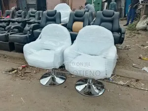 Rotating Hydraulic Seats
