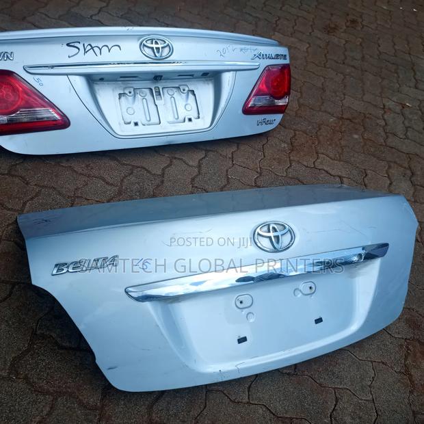 Matchless Top Quality Toyota Belta Boot