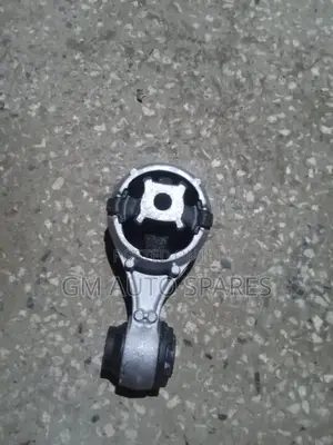 Nissan Dualis, Xtrail Front Engine Mount