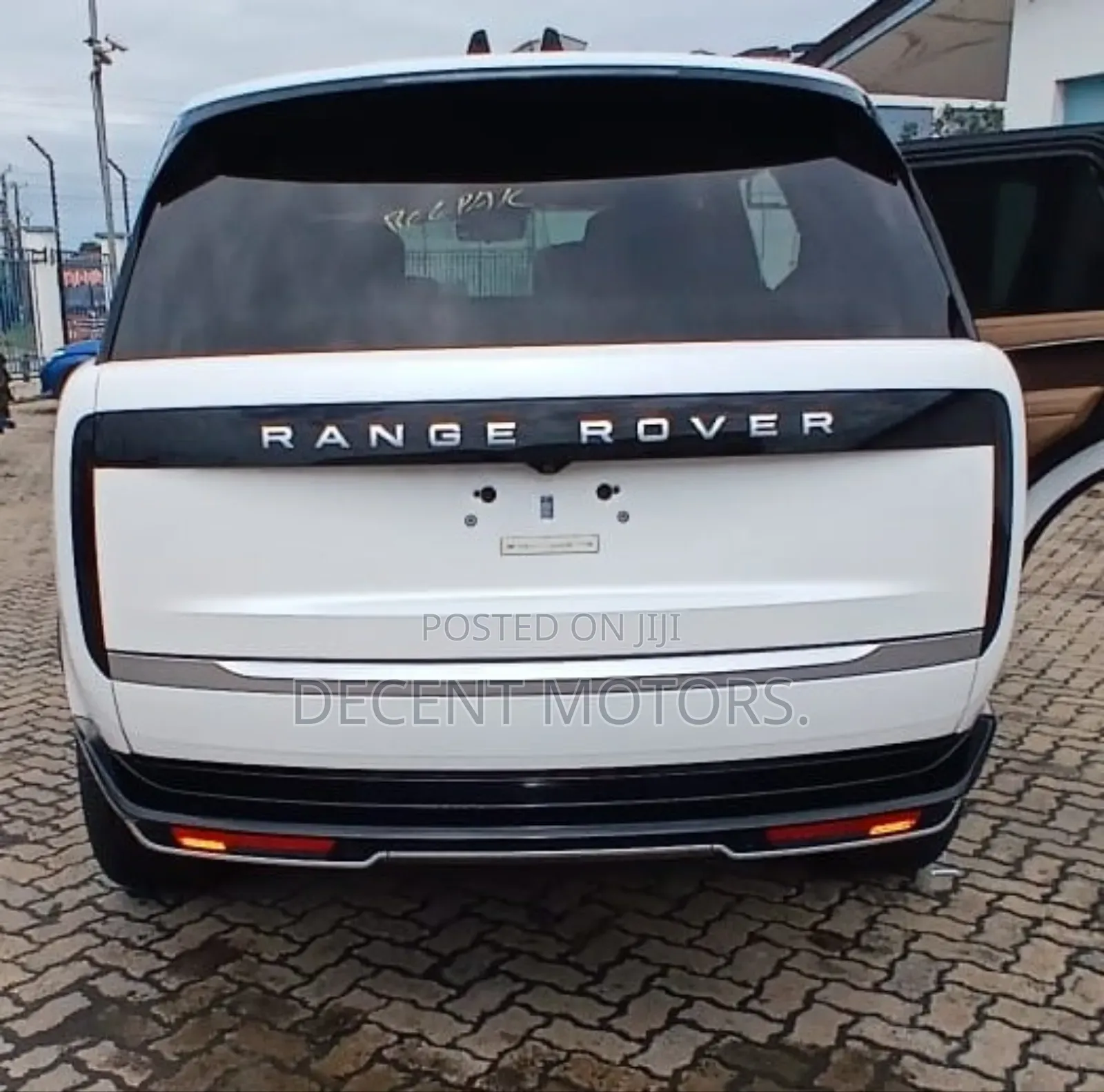 Land Rover Range Rover Vogue 2024 White