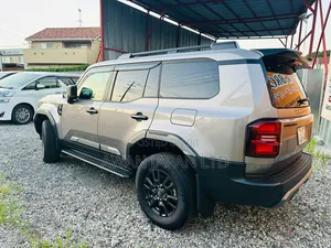 Toyota Land Cruiser Prado 2.7 2024 Brown