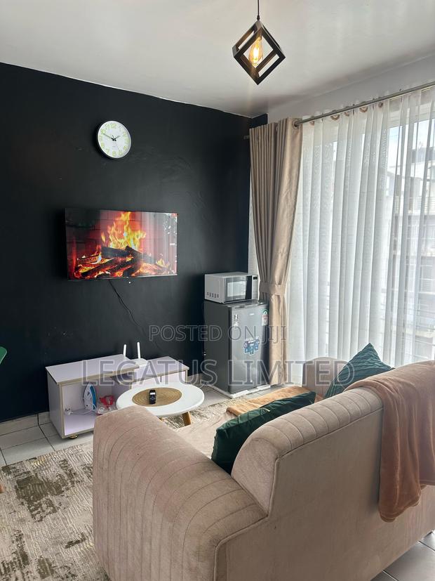 Studio Airbnb , Racecourse Near The Junction Mall - Legatus Cozy Homes