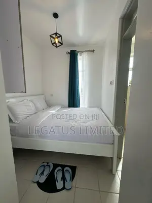Studio Airbnb , Racecourse Near The Junction Mall - Legatus Cozy Homes