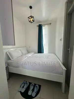 Studio Airbnb , Racecourse Near the Junction Mall - Legatus Cozy Homes
