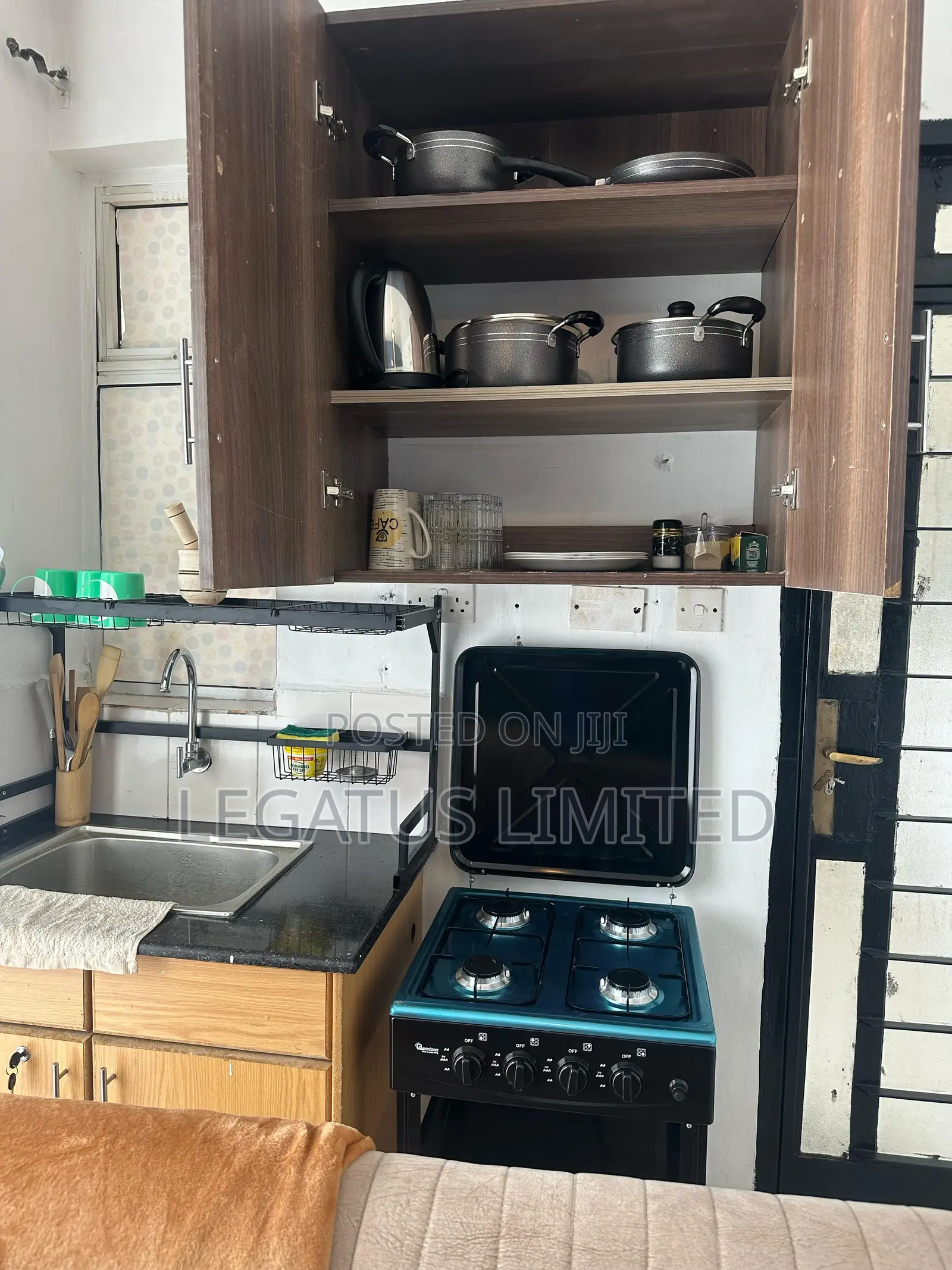 Studio Airbnb , Racecourse Near the Junction Mall - Legatus Cozy Homes