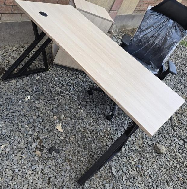 Office Desk; Ideal Height Accent Computer Desk - thumbnail 7