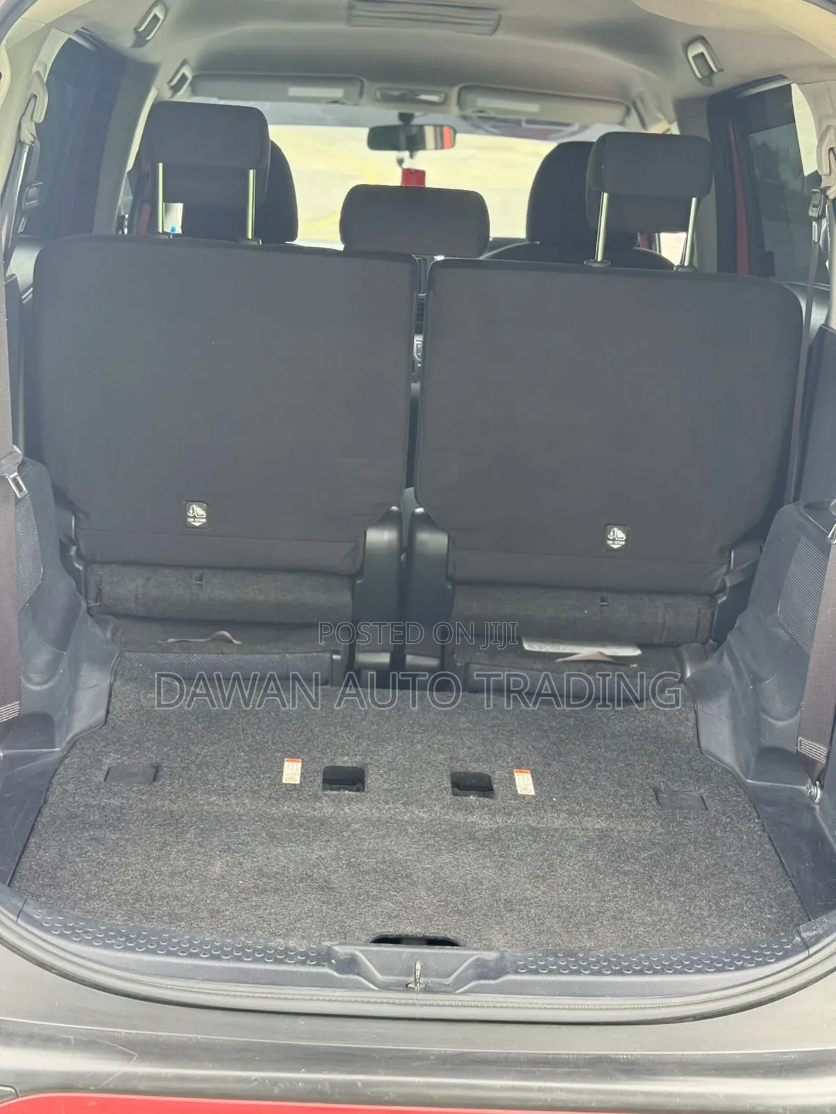 Toyota Sienta 2017 Red