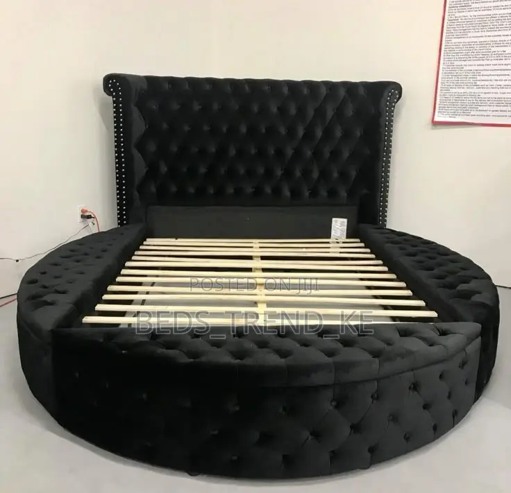 6 by 6 Delilah Circle Queen Bed