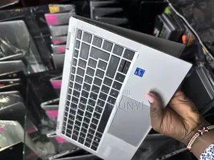 New Laptop HP EliteBook 1040 G8 32GB Intel Core I7 SSD 512GB