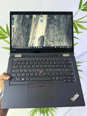 Laptop Lenovo ThinkPad X380 Yoga 16GB Intel Core i5 SSD 256GB