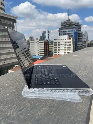 Laptop Dell Precision 5550 32GB Intel Core i7 SSD 512GB