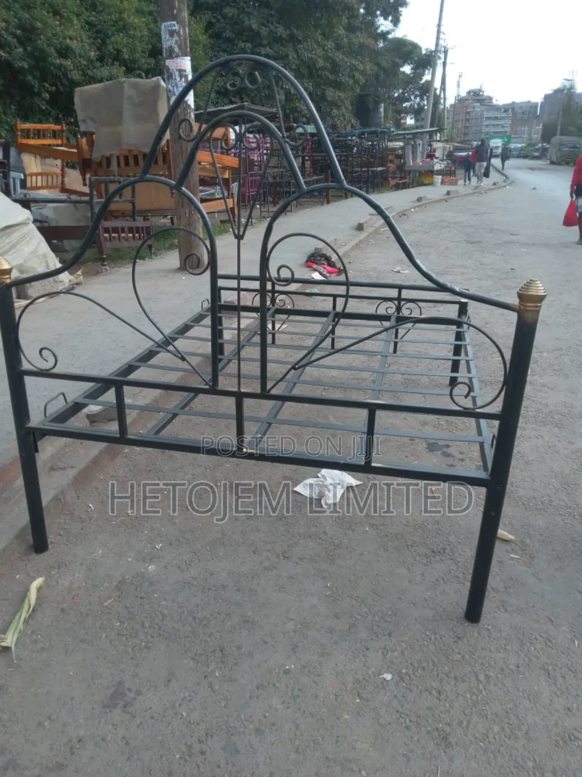 5×6 Queen Size Metal Bed