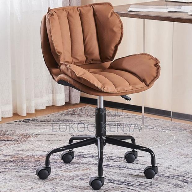 Office Stool: Minimalist Task Stool With Mid-Back