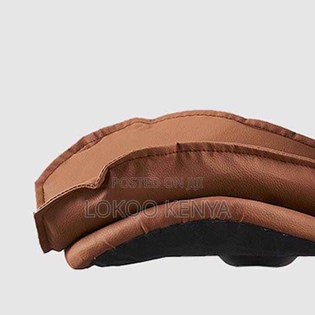 Office Stool: Minimalist Task Stool With Mid-Back - thumbnail 4