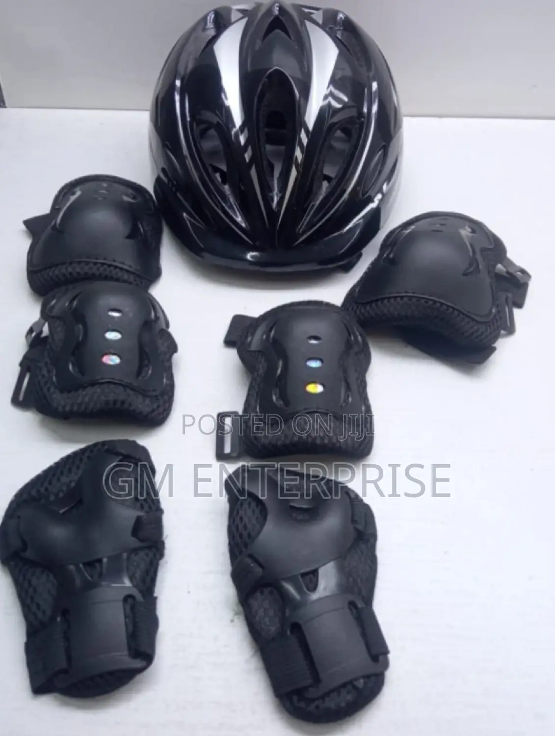 Complete Set Kids Helmet - Black