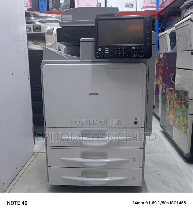 Smooth Ricoh Mp C401sr - main view