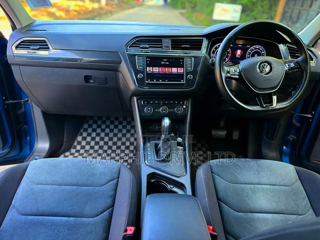 Volkswagen Tiguan 2017 Blue