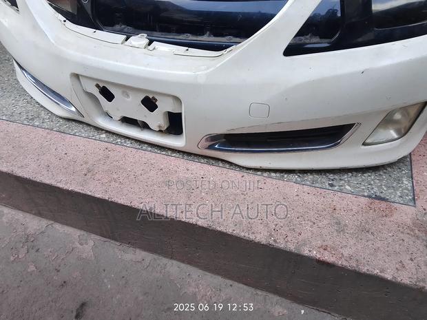 Toyota Crown 2012 Bumper