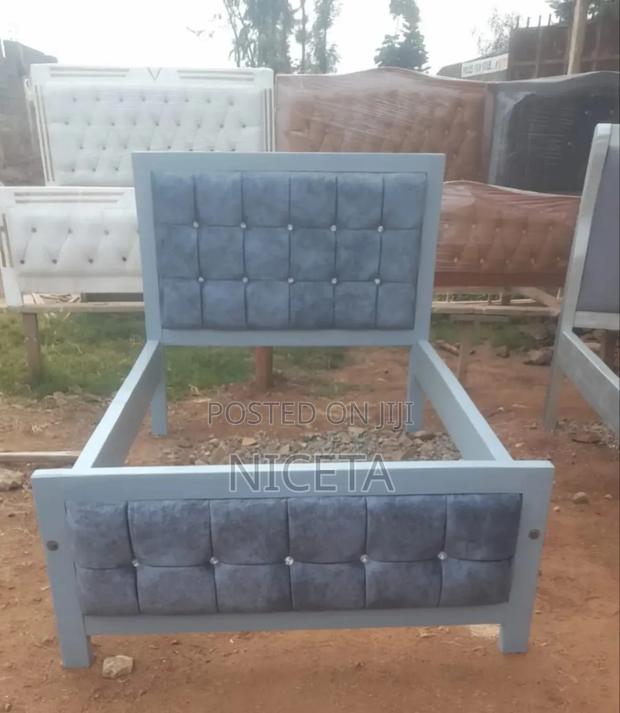 4by6 Gray Mocket Bed Box Patten