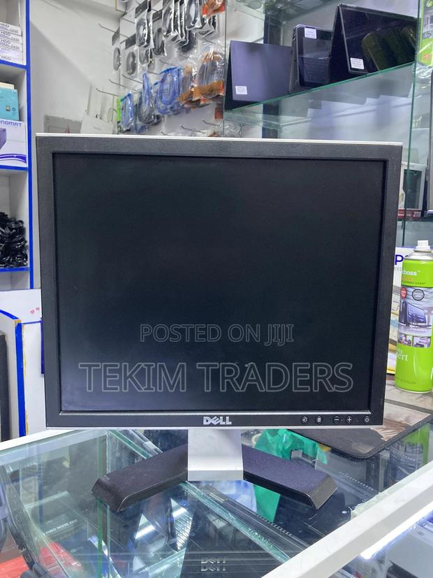 Dell 17” 720p Square Screen – Compact Clear - main view